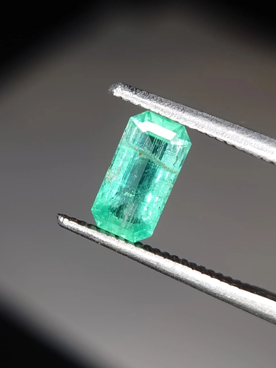 0.7ct Natural Emerald Faceted Panjshir Emerald from Afghanistan — view 3